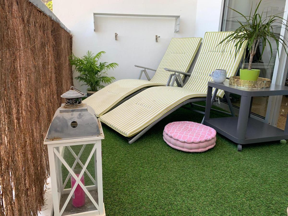 Modern Studio On The Beach Такоронте Екстериор снимка